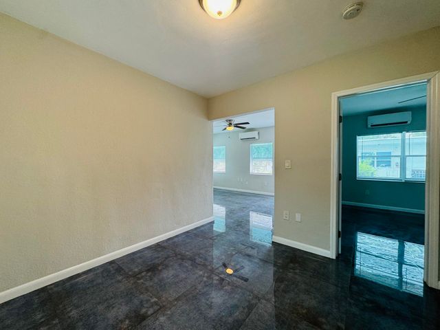 935 8th Street 11, Miami Beach, FL 33139