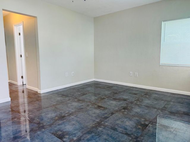 935 8th Street 11, Miami Beach, FL 33139