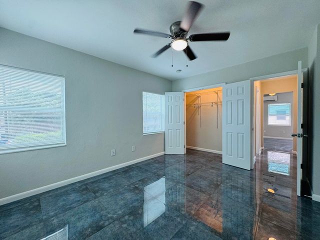 935 8th Street 11, Miami Beach, FL 33139