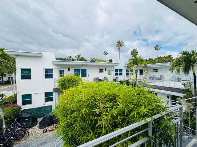 935 8th Street 11, Miami Beach, FL 33139