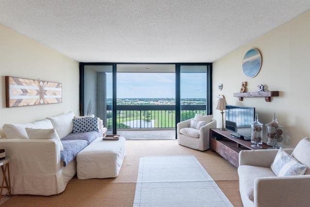 2400 PRESIDENTIAL Way 1505, West Palm Beach, FL 33401