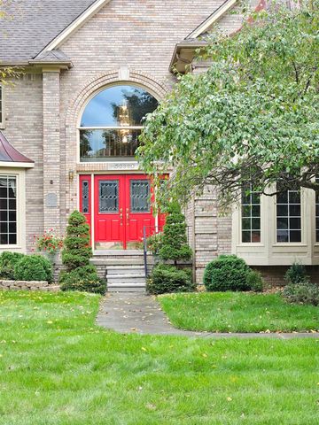 52380 Royal Forest Drive, Shelby Twp, MI 48315