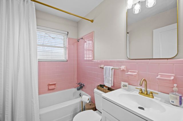 205 Kings Row Drive, Little Rock, AR 72207