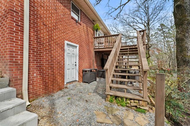 205 Kings Row Drive, Little Rock, AR 72207