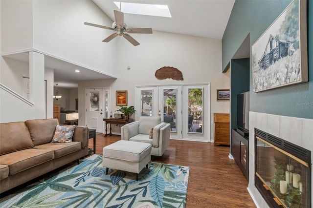 5024 UMBER WAY N, Tampa, FL 33624