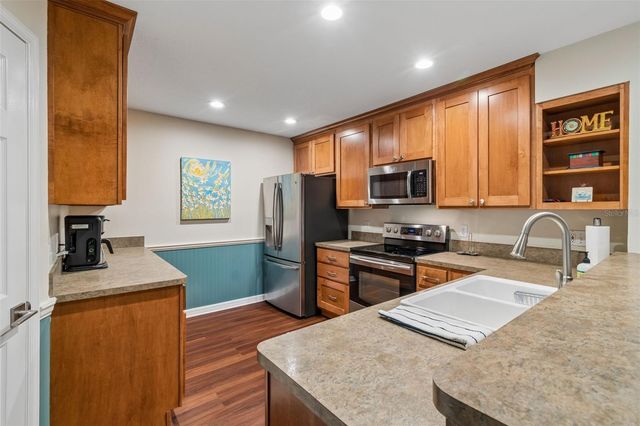 5024 UMBER WAY N, Tampa, FL 33624