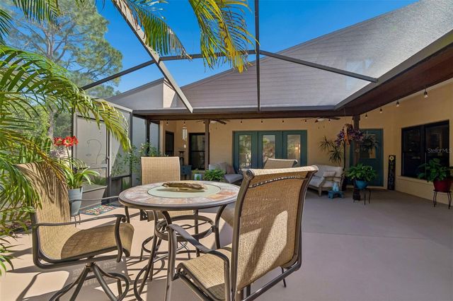 5024 UMBER WAY N, Tampa, FL 33624