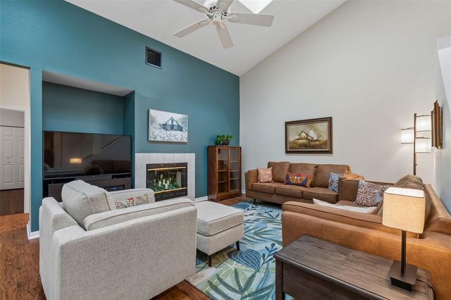 5024 UMBER WAY N, Tampa, FL 33624