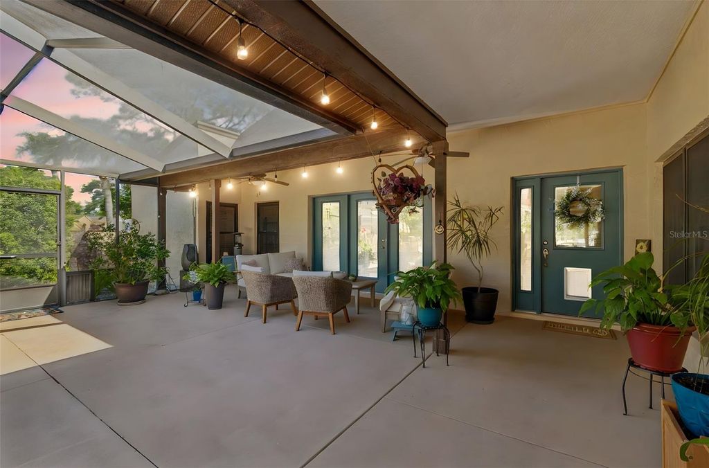 5024 UMBER WAY N, Tampa, FL 33624