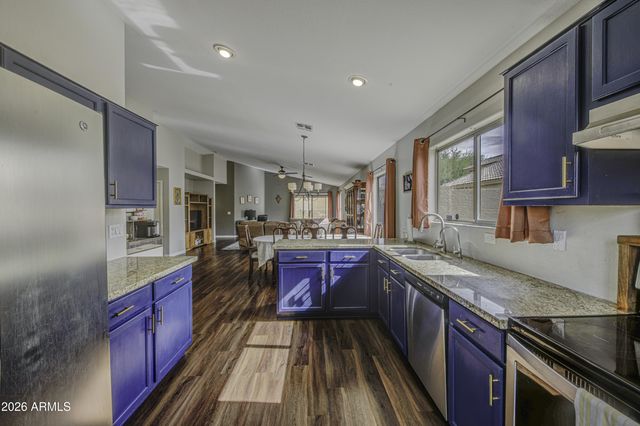 6409 S 22ND Avenue, Phoenix, AZ 85041