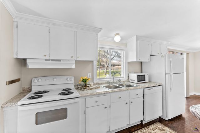 129 Walnut Street, Bonaire, GA 31005