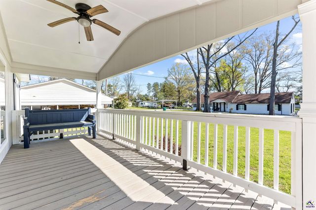 129 Walnut Street, Bonaire, GA 31005