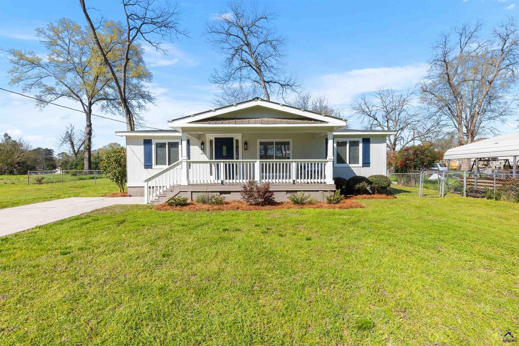 129 Walnut Street, Bonaire, GA 31005