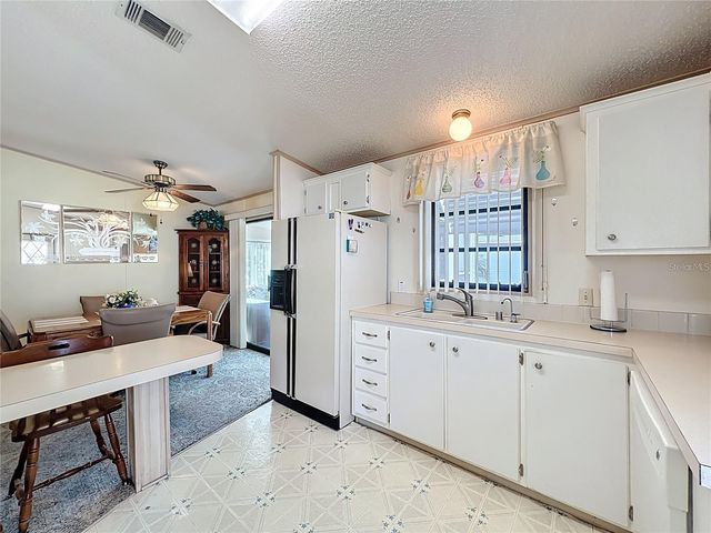 25125 BELLEVUE, Leesburg, FL 34748