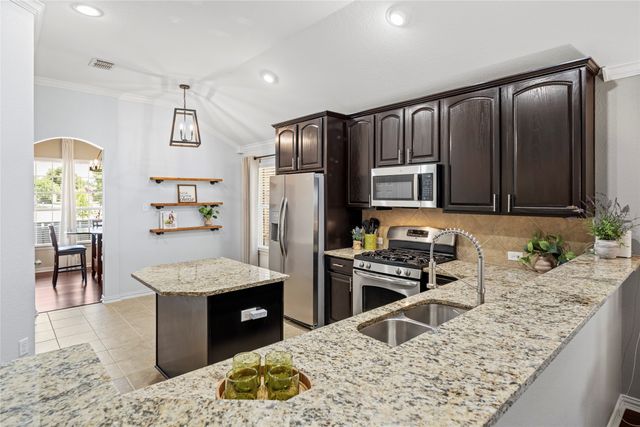 500 Turnstone Drive, Little Elm, TX 75068