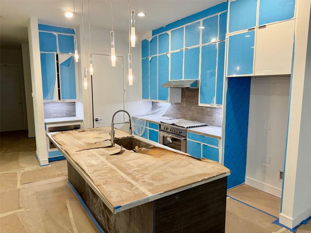 2412 Elmen Street, Houston, TX 77019