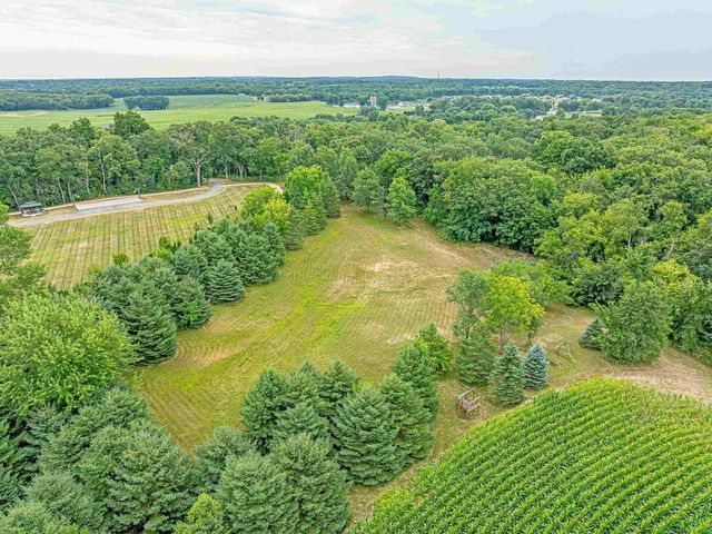 2150 E CARLY Court, Milton, WI 53563