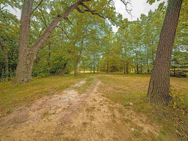 2150 E CARLY Court, Milton, WI 53563