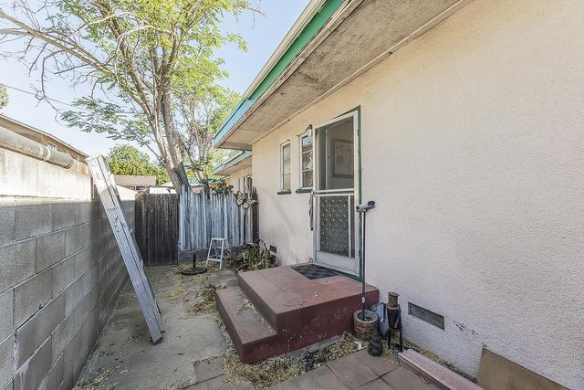 805 E Andrews Avenue, Fresno, CA 93704