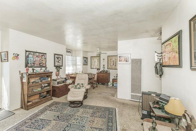 805 E Andrews Avenue, Fresno, CA 93704