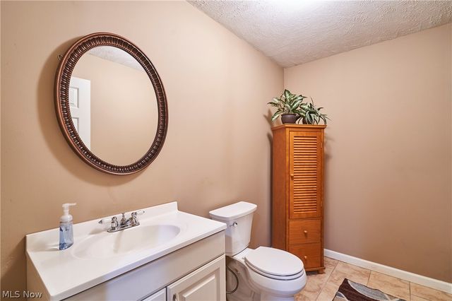 572 Colonial Drive, Painesville, OH 44077
