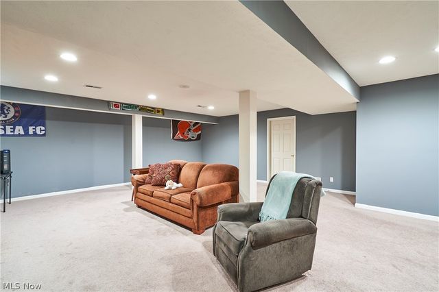 572 Colonial Drive, Painesville, OH 44077