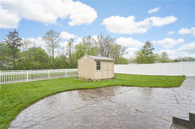 572 Colonial Drive, Painesville, OH 44077