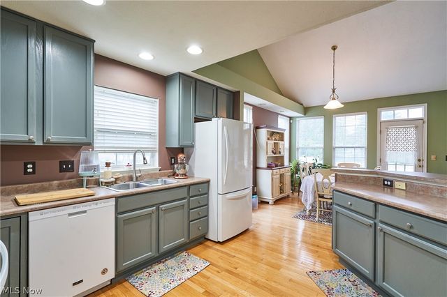 572 Colonial Drive, Painesville, OH 44077