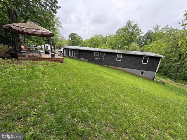 505 WAGO ROAD, Mount Wolf, PA 17347