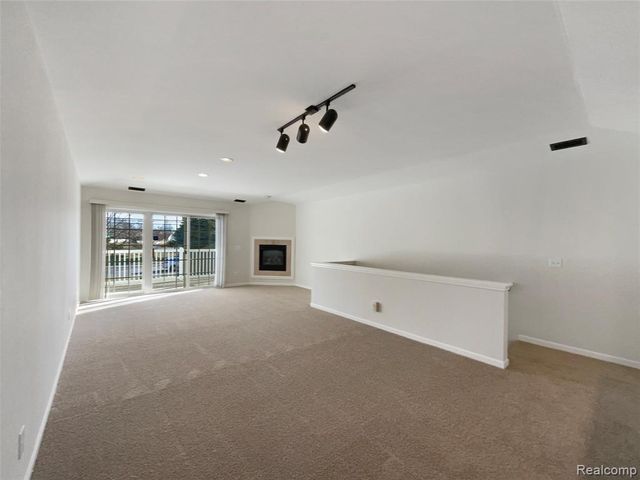 14622 Moravian Manor Circle, Sterling Heights, MI 48312