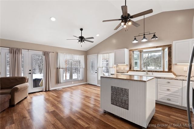 5453 E McCarthy Knob Road, New Albany, IN 47150