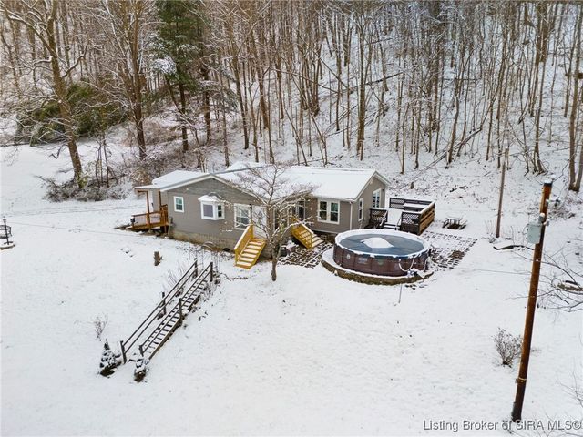 5453 E McCarthy Knob Road, New Albany, IN 47150