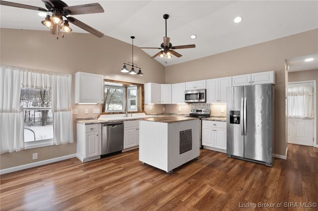 5453 E McCarthy Knob Road, New Albany, IN 47150