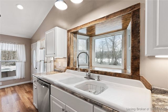 5453 E McCarthy Knob Road, New Albany, IN 47150