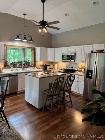 5453 E McCarthy Knob Road, New Albany, IN 47150