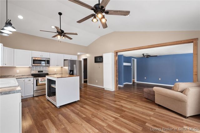 5453 E McCarthy Knob Road, New Albany, IN 47150