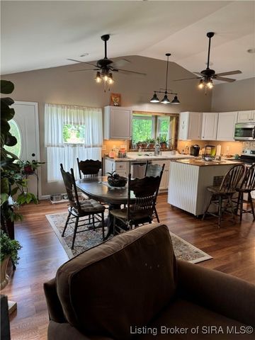 5453 E McCarthy Knob Road, New Albany, IN 47150