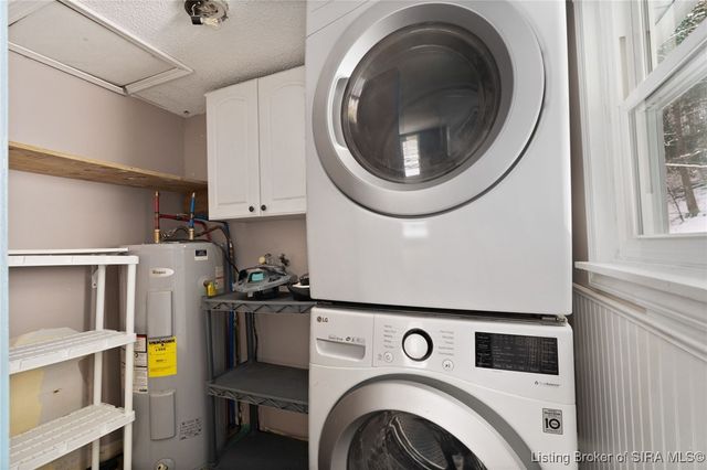 5453 E McCarthy Knob Road, New Albany, IN 47150