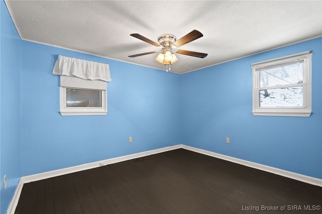 5453 E McCarthy Knob Road, New Albany, IN 47150