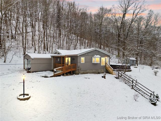 5453 E McCarthy Knob Road, New Albany, IN 47150