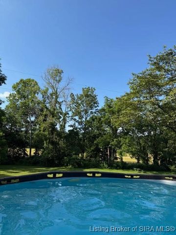 5453 E McCarthy Knob Road, New Albany, IN 47150