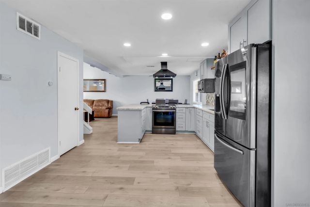 341 Paraiso Ave, Spring Valley, CA 91977