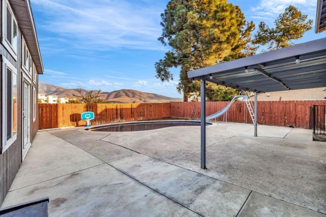 341 Paraiso Ave, Spring Valley, CA 91977