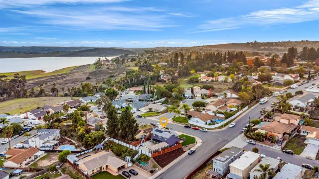 341 Paraiso Ave, Spring Valley, CA 91977