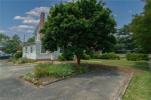 6901 Huntington AVE, Newport News, VA 23607