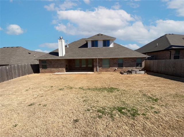 5509 Carmel Creek Drive, Mustang, OK 73064