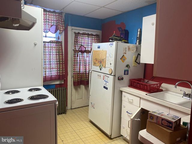 411 W SPRUCE ST, Mahanoy City, PA 17948