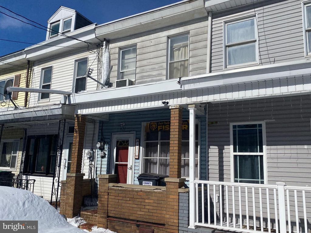 411 W SPRUCE ST, Mahanoy City, PA 17948