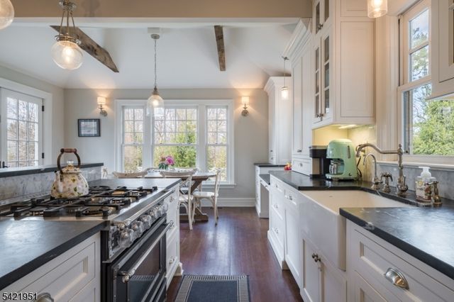 50 Morris Ave, Morristown Town, NJ 07960