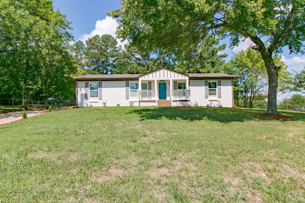 1502 Pinetree Rd, Clarksville, TN 37042